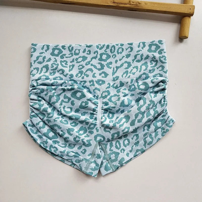 Fashion Leopard-Print Seamless Yoga Shorts for Women - High-Waisted Butt-Lifting & Skin-Tight Fitness Pants