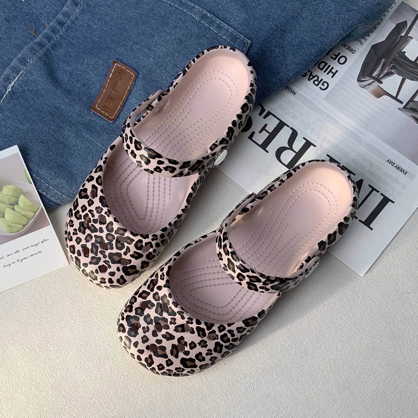 Summer New Women's Cute Ballet Hole Shoes Retro EVA Outer Wear Mary Jane Shoes Anti Slip Outdoor Beach Sandals