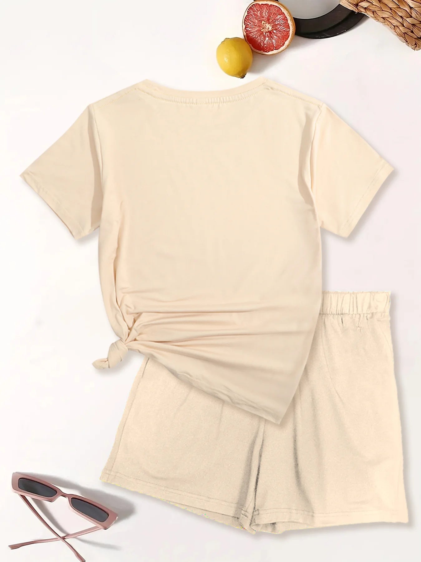Summer women's Comfortable and loose white cartoon print casual loose round neck short sleeved T-shirt shorts two-piece set