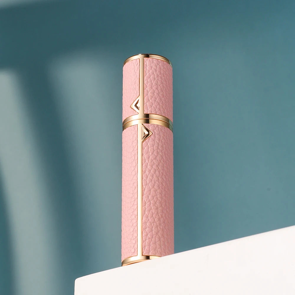 Louischanzl 8ml Magnet Leather refill Perfume Atomizer Bottle Portable Spray Mini Perfume Atomizer for Travel Cologne Dispenser