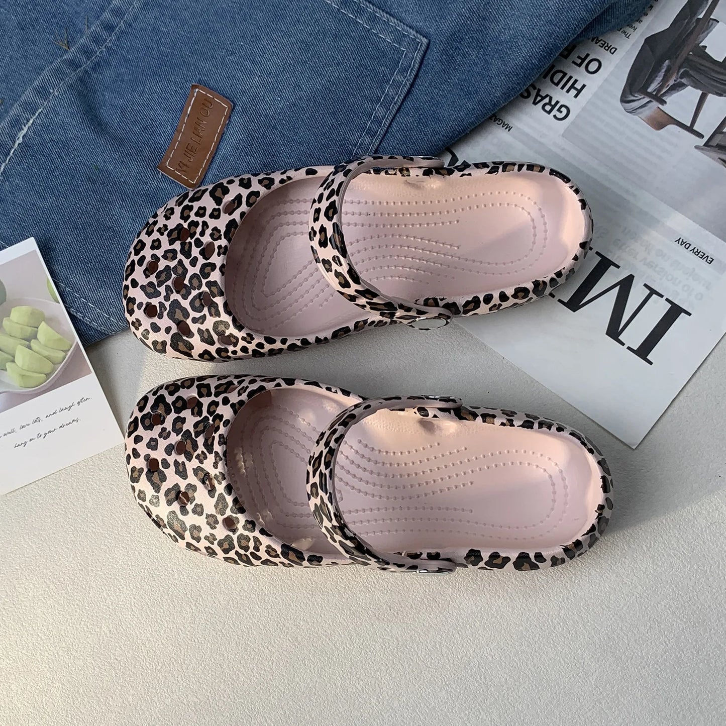 Summer New Women's Cute Ballet Hole Shoes Retro EVA Outer Wear Mary Jane Shoes Anti Slip Outdoor Beach Sandals