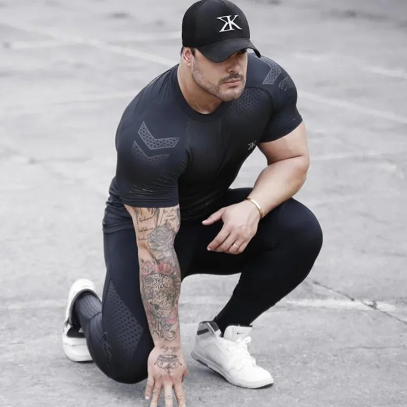 2026 Men Running Sports T-shirt Training Quick Dry Tight Short Sleeves Shirt Bodybuilding compress Fitness Tee Tops men Clothing