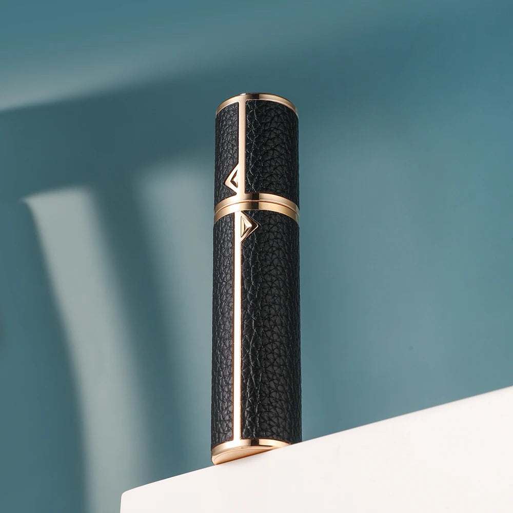 Louischanzl 8ml Magnet Leather refill Perfume Atomizer Bottle Portable Spray Mini Perfume Atomizer for Travel Cologne Dispenser